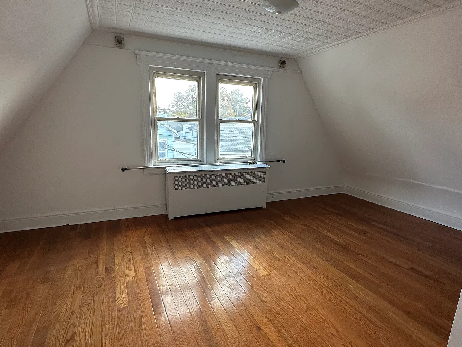 120th St, College Point — Photo 3