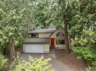 2100 NE Edwin Ct, Poulsbo, WA