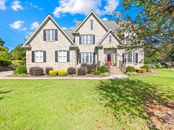 105 Mandarin Dr, Mooresville, NC 28117