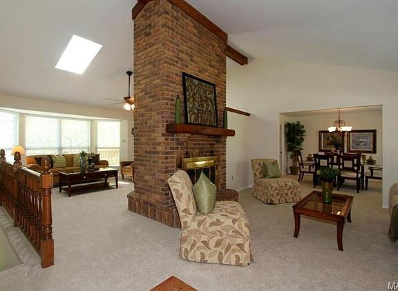 2nd image of 2335 Eagles Glen Ct