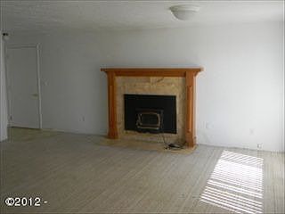 3rd image of 1906 NW Canoe St