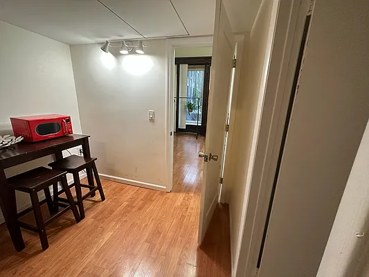 Rented by Keller Williams NYC | media 22