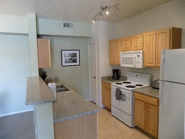 Copper Creek Apartments — Photo 39
