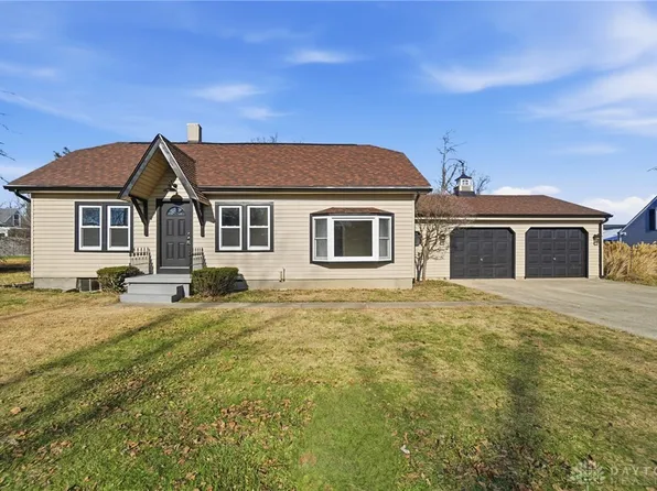 3428 Kemp Rd, Beavercreek, OH 45431