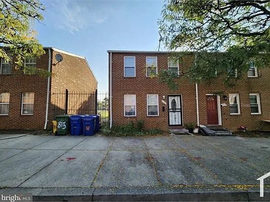 819 Aisquith St — Photo 3