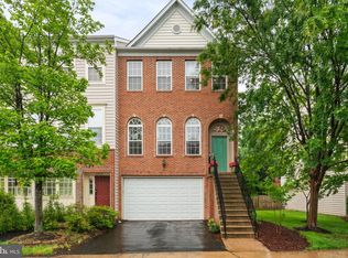 6737 Applemint Ln, Alexandria, VA 22310