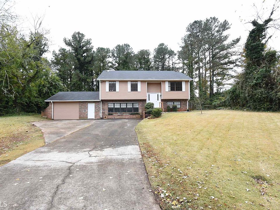 1st image of 992 Brighton Dr