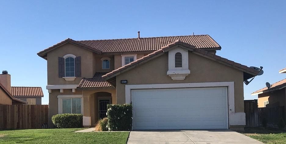 1st image of 12400 Honeybear Ln