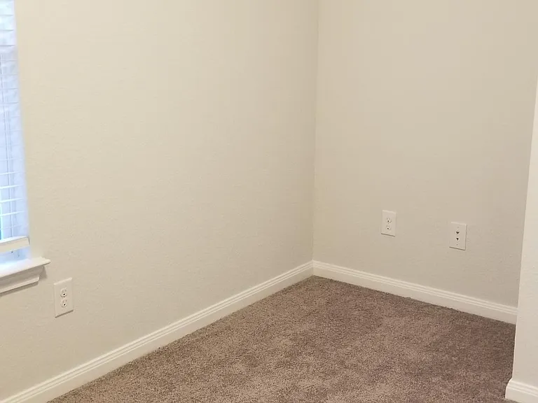 28608 Netawaka Ct — Photo 16