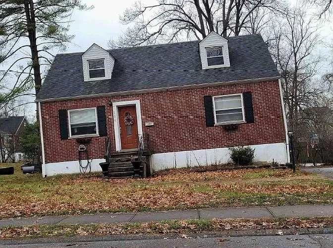 114 Rossford Ave photo 1