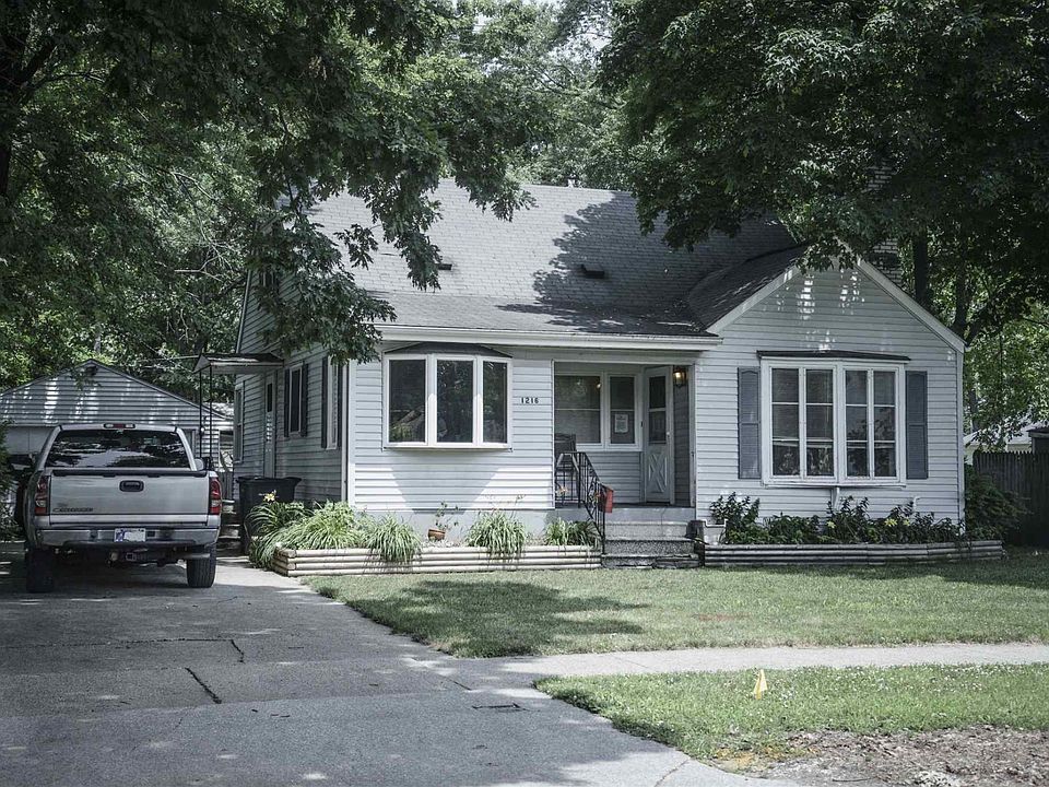 1st image of 1216 Cedar St