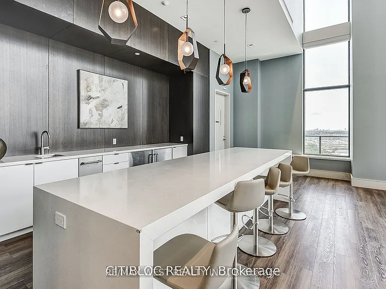 9000 Jane St #1408 — Photo 31