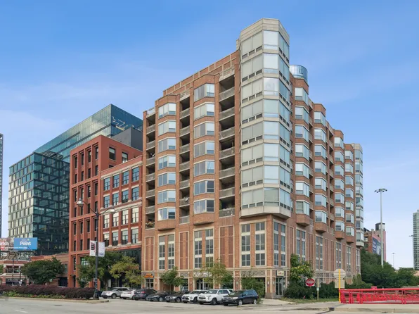 720 W Randolph St APT 502, Chicago, IL 60661