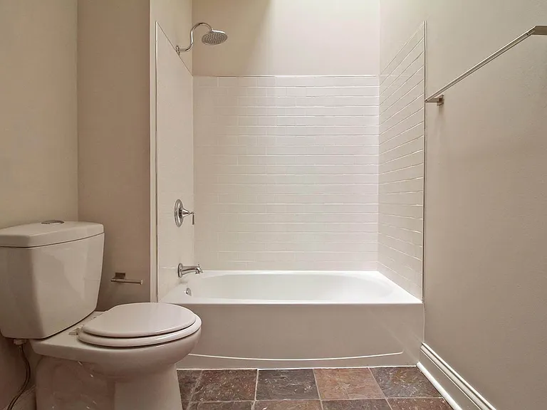 300-318 N Euclid Ave #3895-4641-65 — Photo 10