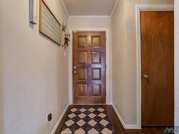 3rd image of 301 W Mesa Dr
