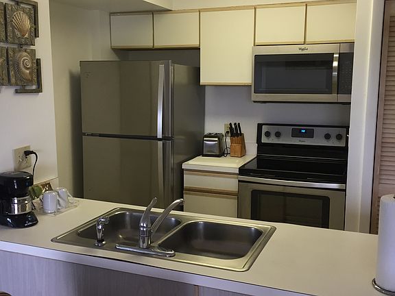 5th image of 500 Burton Dr #1313