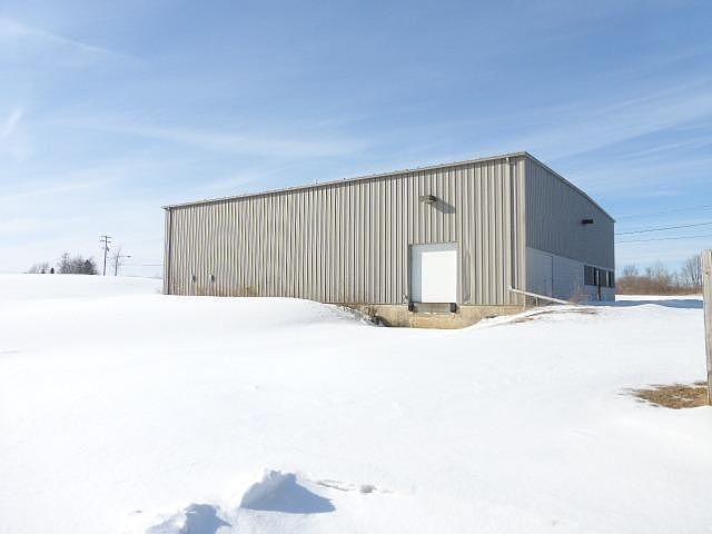 1st image of 1100 Woodland Dr