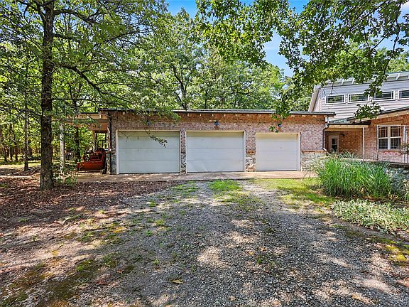 3rd image of 1279 E Ridge Dr