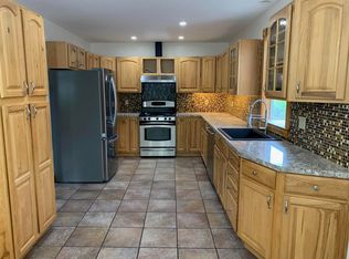 28 Galpin St, Naugatuck, CT 06770