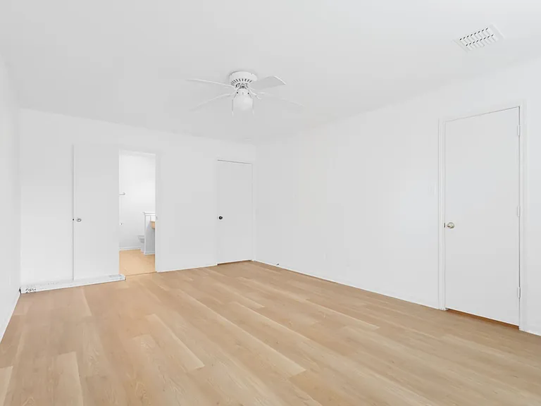 210 Laceleaf Ln — Photo 13