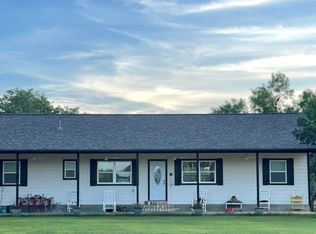 556 Tri County Rd, London, TX 76854