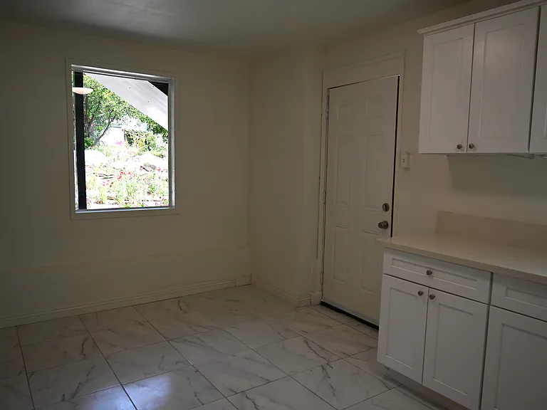 181 E Alegria Ave — Photo 15
