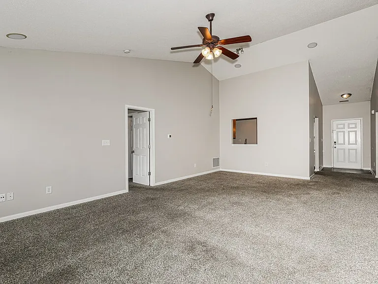 9671 Jackson Way — Photo 3