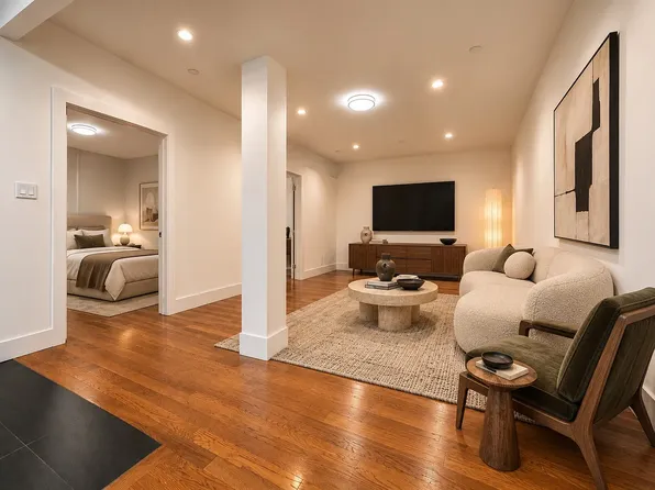 9002 Queens Blvd APT 508, Elmhurst, NY 11373