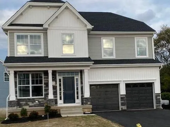 15 Misty Meadow Ln, Hamilton, NJ 08619
