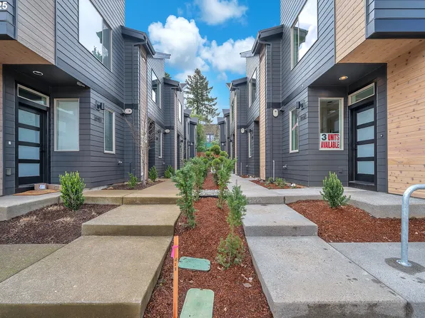 3674 SE Haig St, Portland, OR 97202