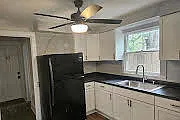 517 E Chicago St — Photo 2