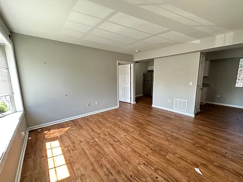 204 Cherry St Photo 1