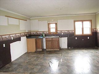 3rd image of 21620 120th St