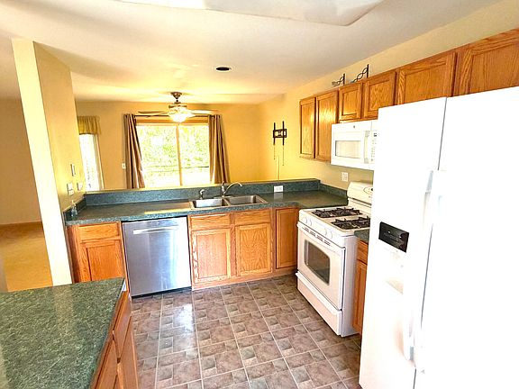 3rd image of 2314 Woodside Dr #2-34