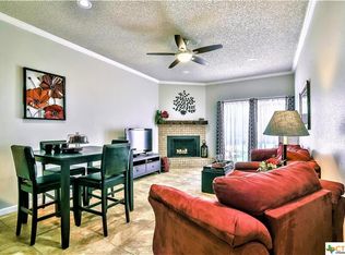 371 W Lincoln St APT B104, New Braunfels, TX 78130