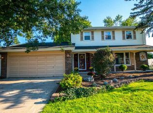315 Friar Tuck Dr, Schererville, IN