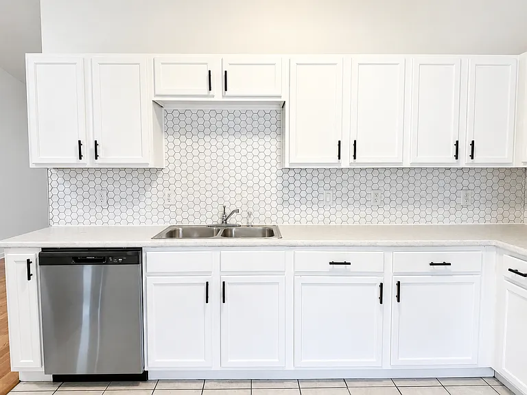 8 Rainstone Ln #A — Photo 6