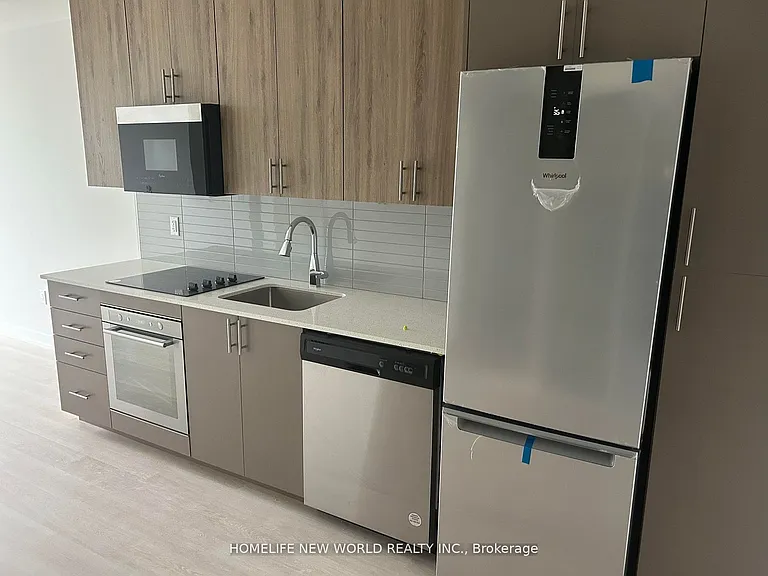 415 Main St W #304 — Photo 11