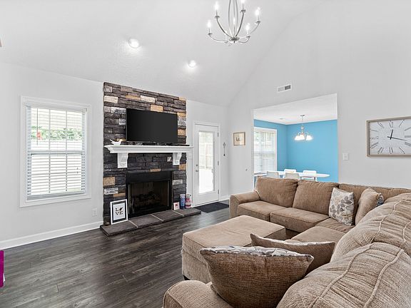 3rd image of 1521 Ellie Piper Cir
