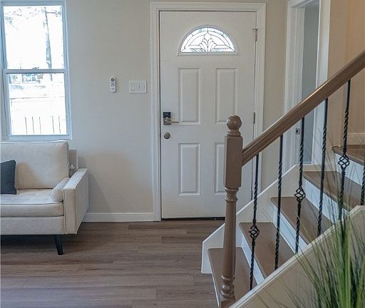 3rd image of 2855 Hartman St