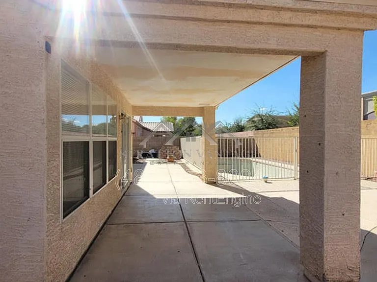 6714 W Wahalla Ln — Photo 20