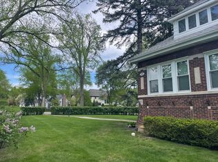 579 S Kearsage Ave, Elmhurst, IL