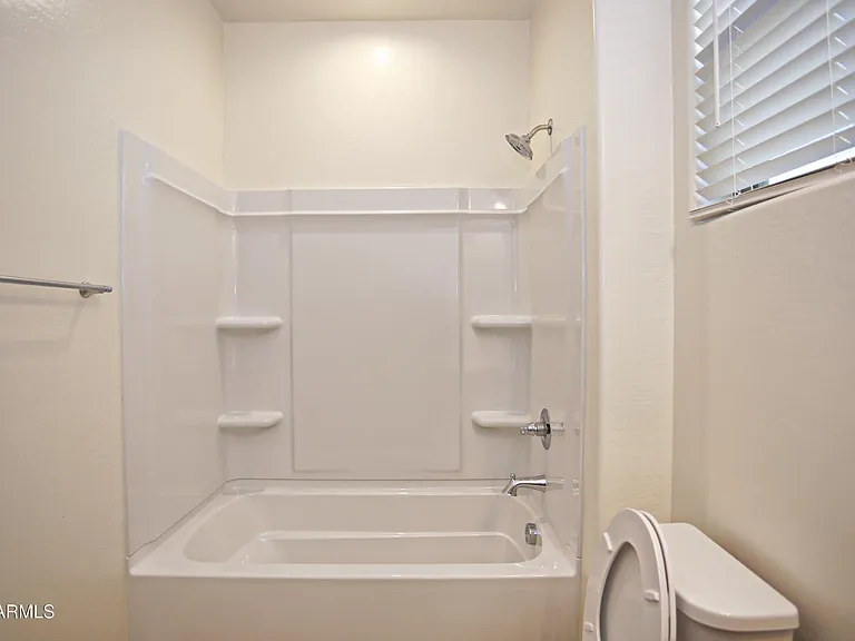879 W Finch Dr — Photo 15