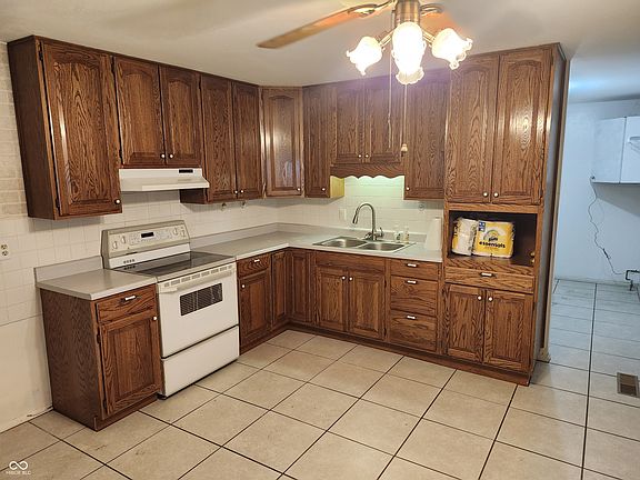 5th image of 3707 Ashway Dr