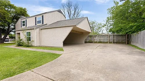 1327 Airline Dr Photo 1