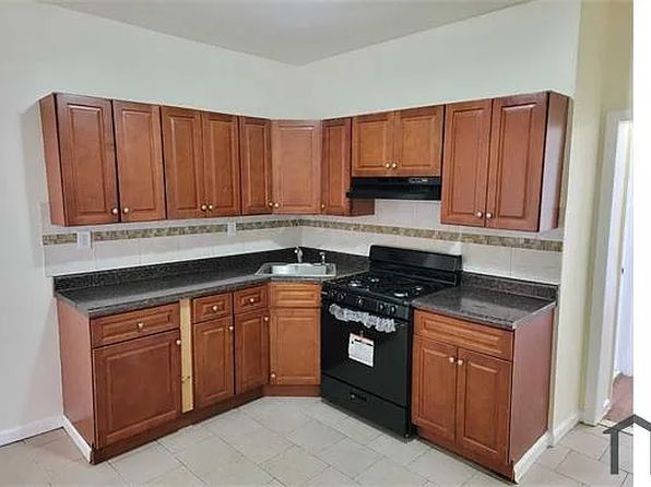 85 Littleton Ave #5C