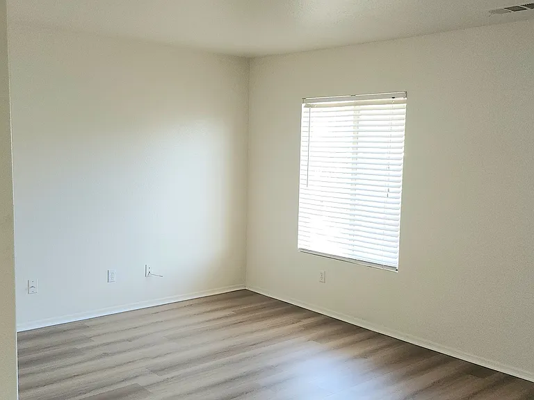 14041 Horseshoe Way — Photo 22