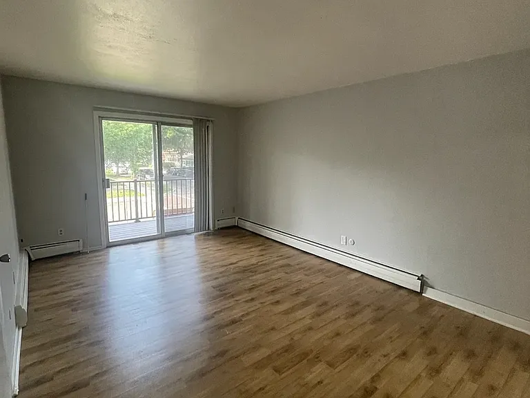 1220 Selby Ave #202 — Photo 2