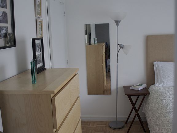 4th image of 888 Main St APT 316