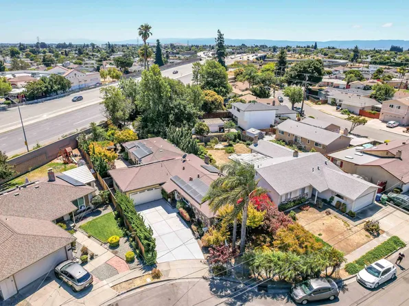 512 Teasdale Pl, Hayward, CA 94544